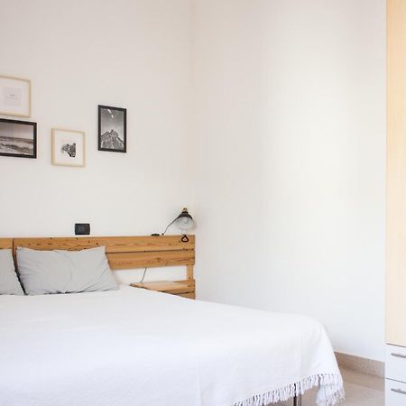 Residenze Branca III Seaview Apartment โอโรเซย ภายนอก รูปภาพ