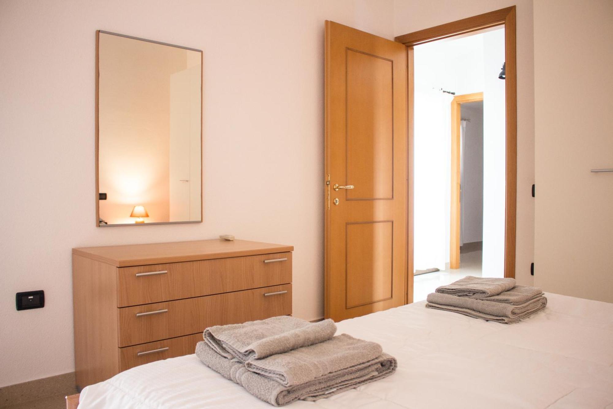 Residenze Branca III Seaview Apartment โอโรเซย ภายนอก รูปภาพ